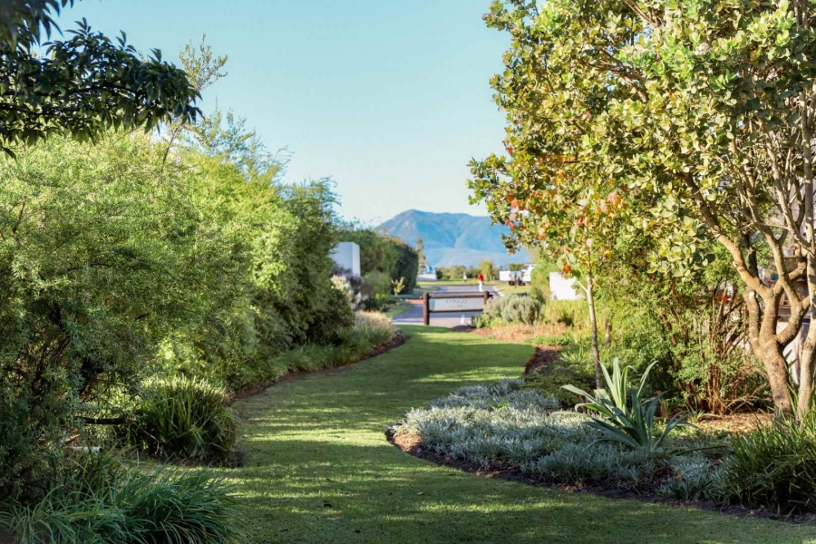 3 Bedroom Property for Sale in Kraaibosch Western Cape